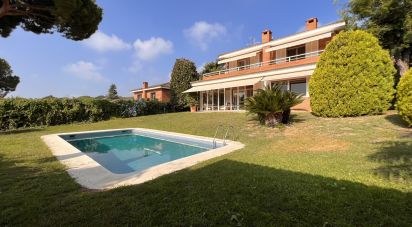 Casa rural 5 habitacions de 403 m² a Sant Andreu de Llavaneres (08392)