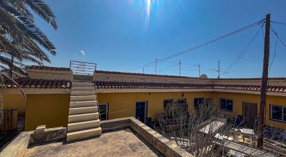 Casa rural 6 habitaciones de 548 m² en San Isidro de Abona (38611)