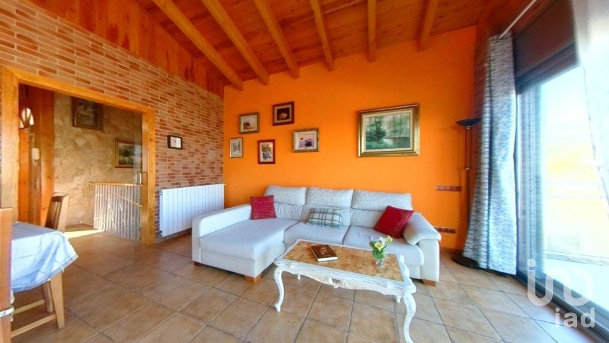 Casa 4 habitaciones de 265 m² en Castelldefels (08860)