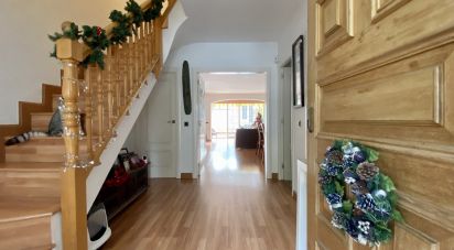 Casa rural 4 habitacions de 191 m² a Sant Andreu de Llavaneres (08392)