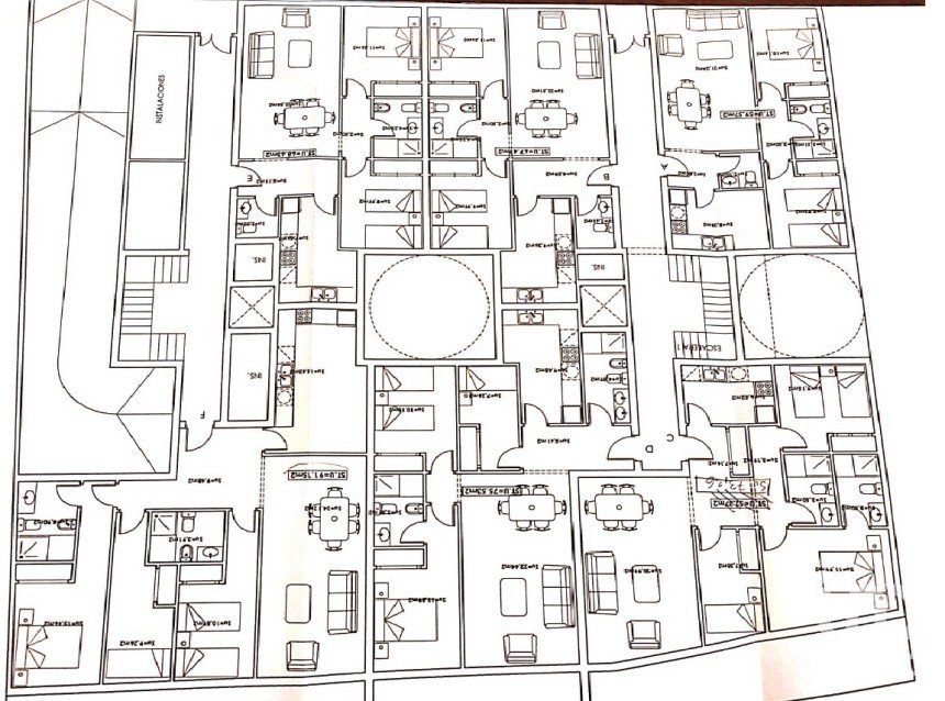 Building land of 738 m² in Gilet (46149)