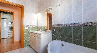 Casa 4 habitacions de 216 m² a Lliça d'Amunt (08186)