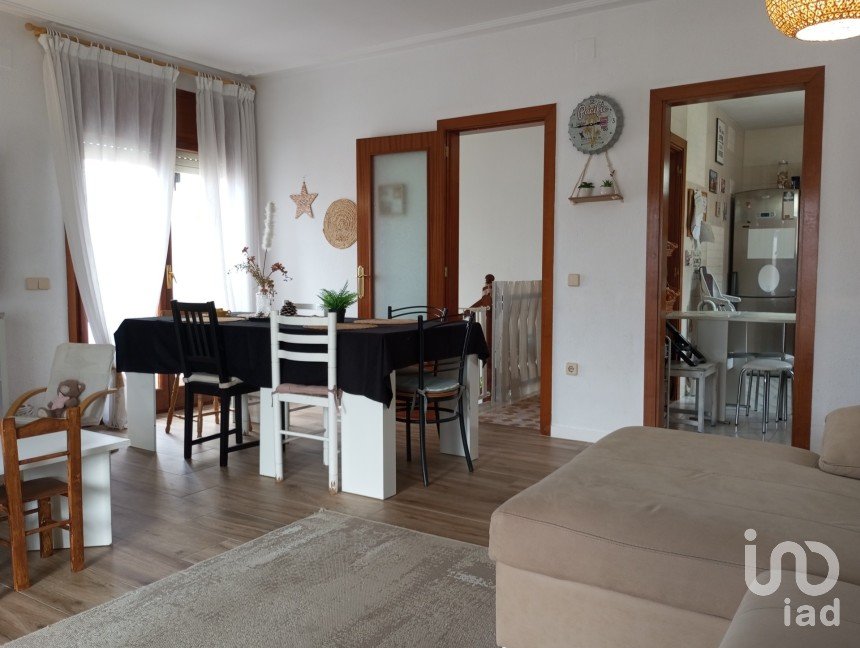 Lodge 4 bedrooms of 178 m² in Cubelles (08880)