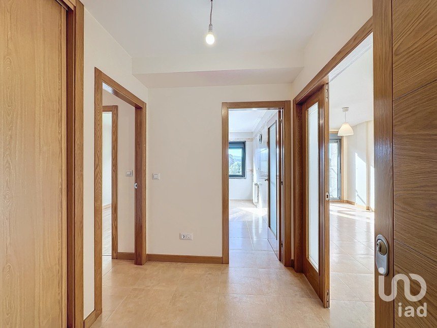 Immeuble 2 chambres de 74 m² à Dena (36967)