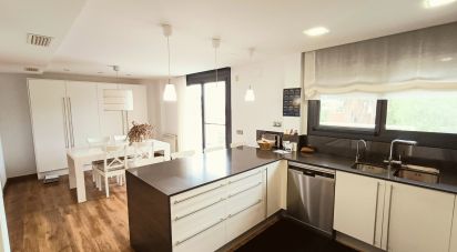 Maison 4 chambres de 300 m² à L'Ametlla de Mar (43860)