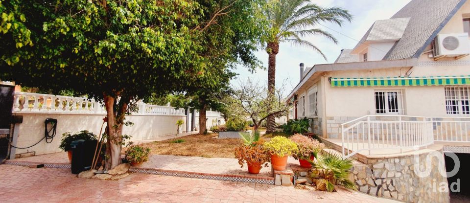 Cottage 5 bedrooms of 478 m² in Sant Vicent del Raspeig (03690)