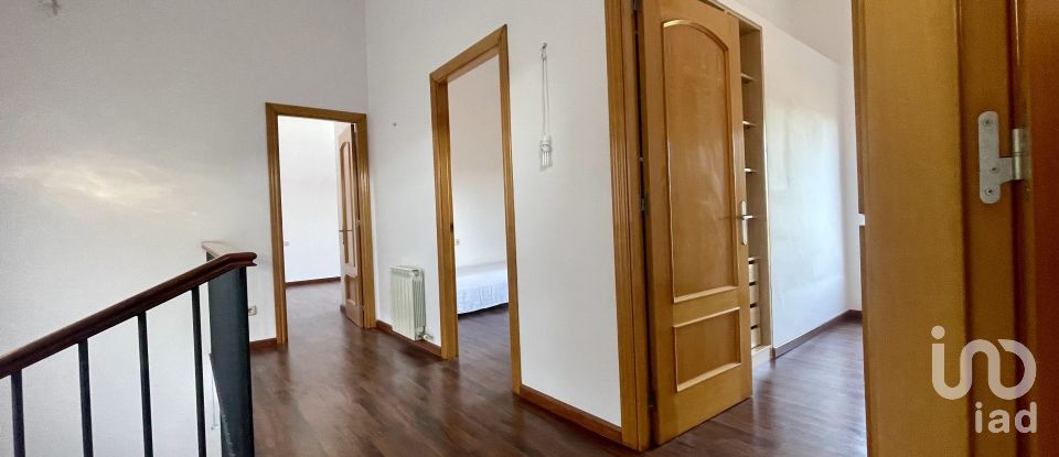 Casa 4 habitacions de 269 m² a Sant Fost de Campsentelles (08105)