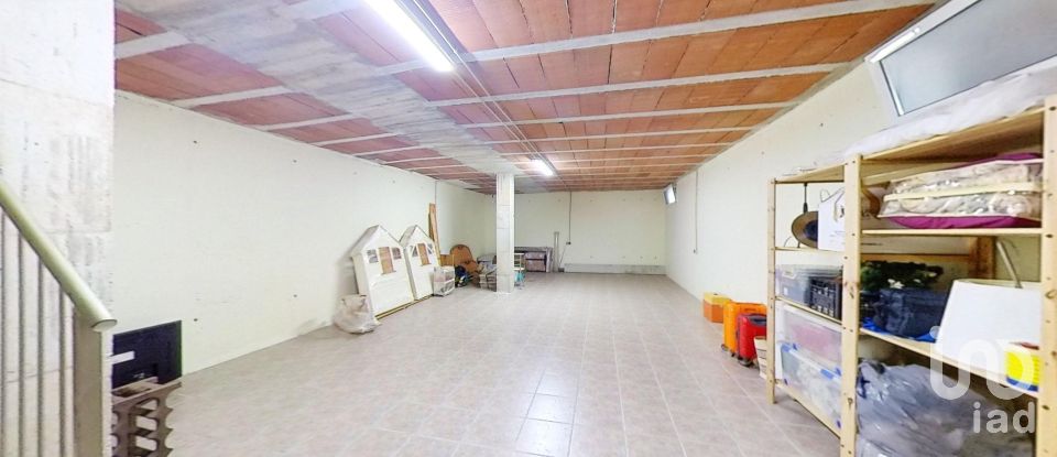 Casa 4 habitacions de 356 m² a Banyeres del Penedès (43711)