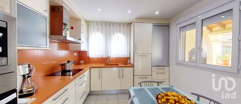 Cottage 6 bedrooms of 310 m² in El Vendrell (43700)