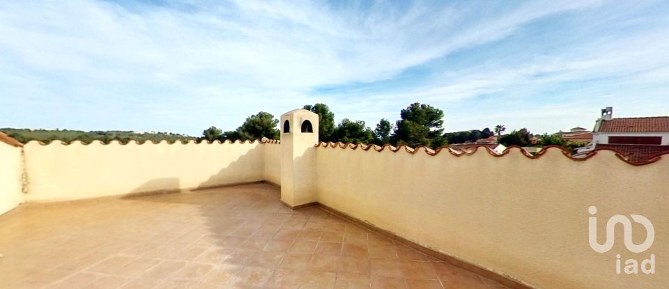 Cottage 6 bedrooms of 310 m² in El Vendrell (43700)