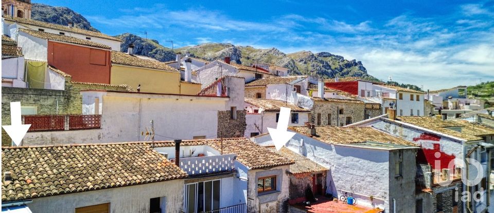 House 3 bedrooms of 327 m² in Patró (03788)