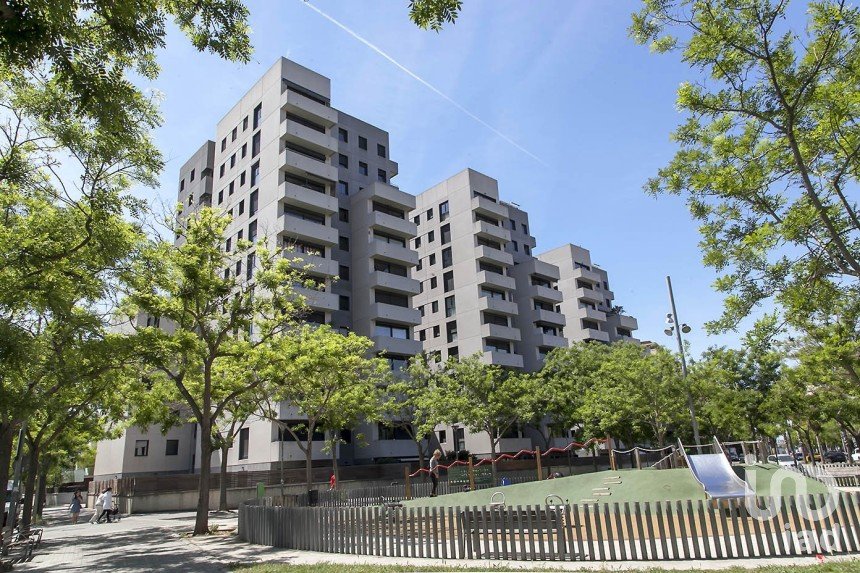 Pis 4 habitacions de 117 m² a Barcelona (08038)