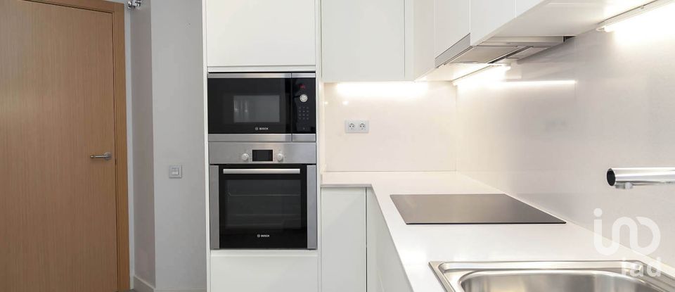 Pis 4 habitacions de 117 m² a Barcelona (08038)