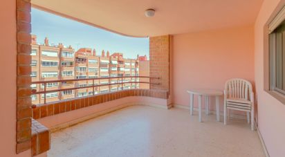 Pis 3 habitacions de 106 m² a Alicante/Alacant (03008)