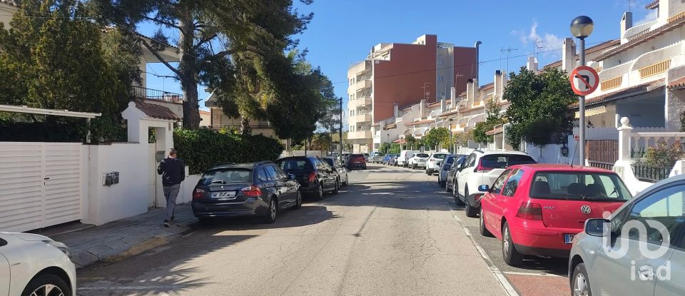 Aparcamiento / garaje / caja de 13 m² en El Vendrell (43700)