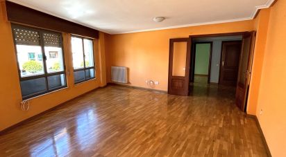 Pis 3 habitacions de 132 m² a León (24009)
