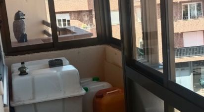 Appartement 4 chambres de 110 m² à Valencia de Don Juan (24200)