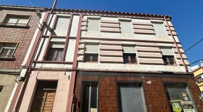 Edificio de 975 m² en Veguellina de Orbigo (24350)