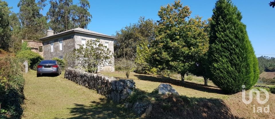 Maison de campagne 3 chambres de 200 m² à Val do Dubra (15873)