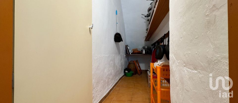 Pis 3 habitacions de 194 m² a Pego (03780)