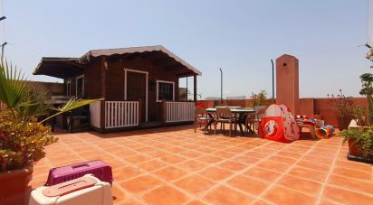 Pis 3 habitacions de 240 m² a Alicante/Alacant (03540)