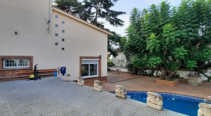 Casa 3 habitaciones de 175 m² en Alella (08328)