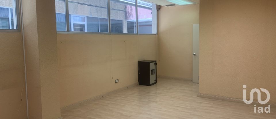 Shop / premises commercial of 250 m² in Barcelona (08015)