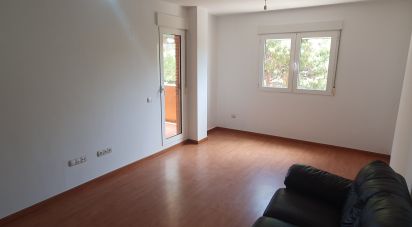 Pis 3 habitacions de 90 m² a Sax (03630)