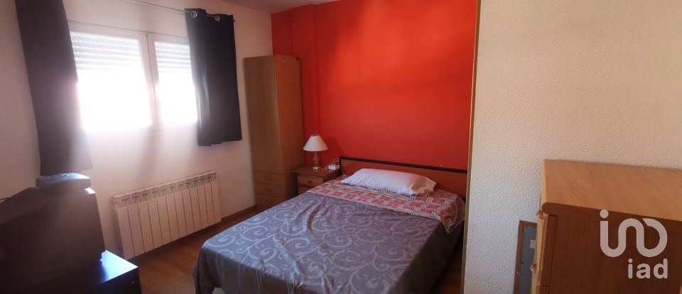 Apartment 1 bedroom of 45 m² in La Muela (50196)