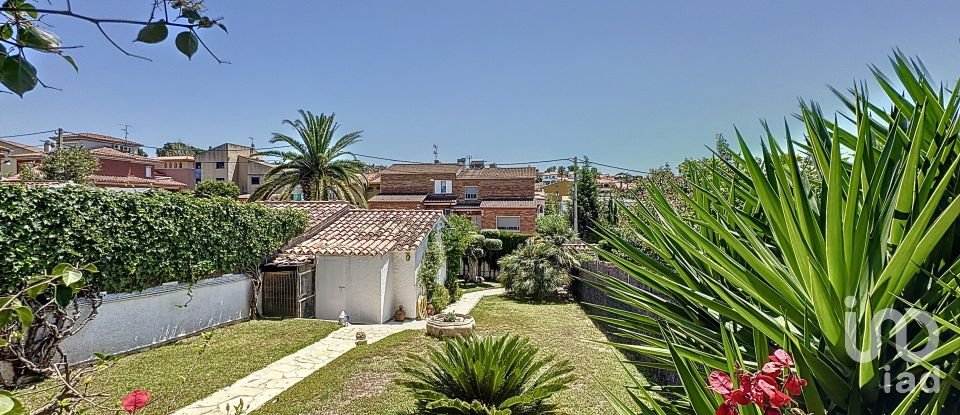 House 4 bedrooms of 160 m² in Mas d'en Serra (08812)