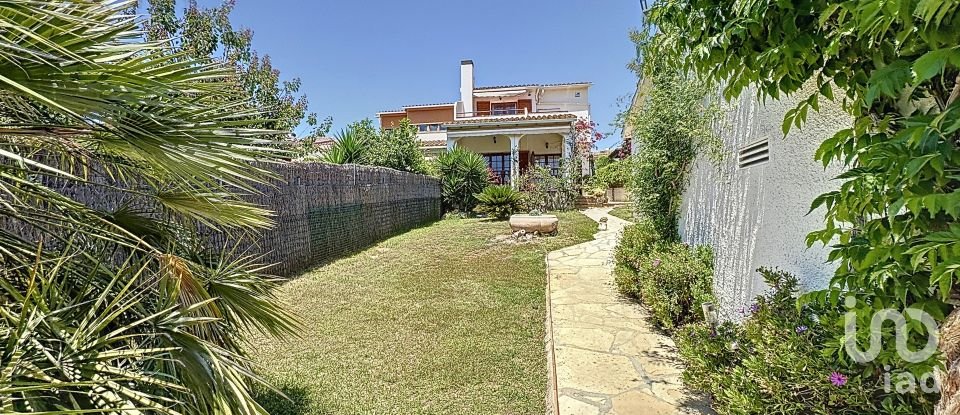 House 4 bedrooms of 160 m² in Mas d'en Serra (08812)