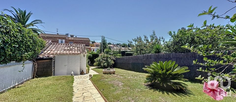 House 4 bedrooms of 160 m² in Mas d'en Serra (08812)