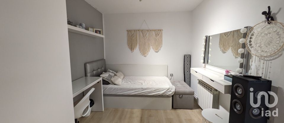 Casa 6 habitaciones de 230 m² en Manresa (08242)