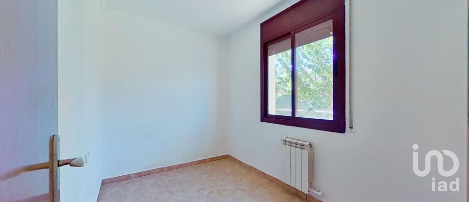 Gîte 4 chambres de 140 m² à Cervia de Les Garrigues (25460)