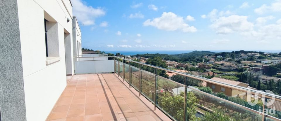 Châlet 4 chambres de 207 m² à Segur de Calafell (43882)