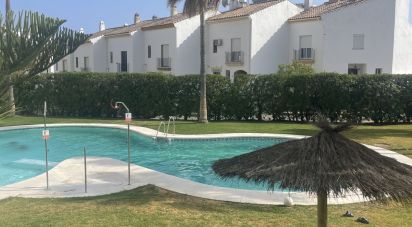 Apartment 3 bedrooms of 111 m² in Estepona (29680)