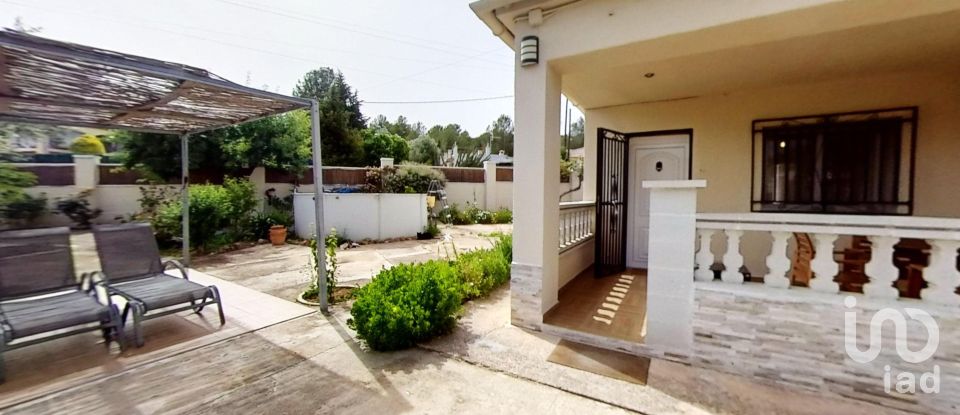 Cottage 4 bedrooms of 137 m² in La Bisbal del Penedès (43717)