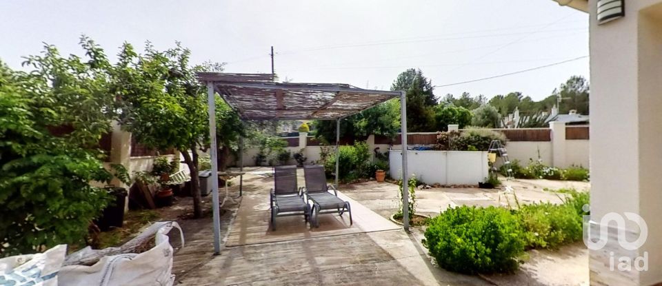 Cottage 4 bedrooms of 137 m² in La Bisbal del Penedès (43717)