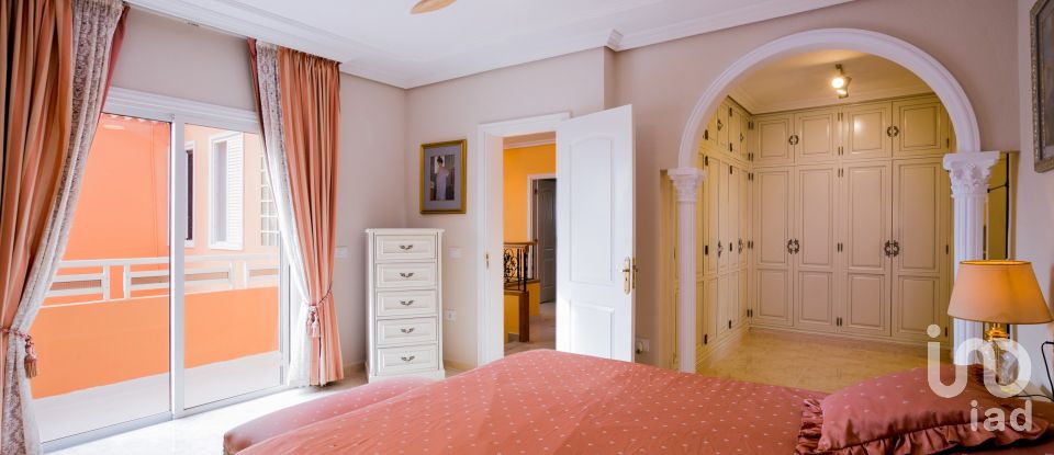 Lodge 6 bedrooms of 542 m² in Callao Salvaje (38678)