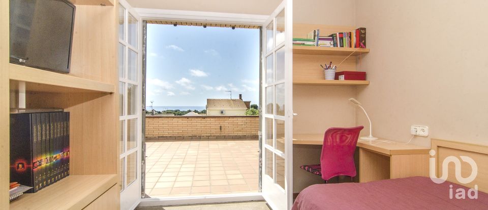 Gîte 6 chambres de 357 m² à Els Masos de Coma-Ruga (43880)