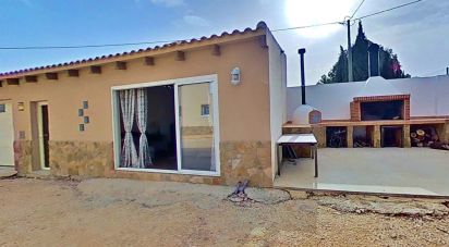 Cottage 3 bedrooms of 160 m² in Algueña (03668)