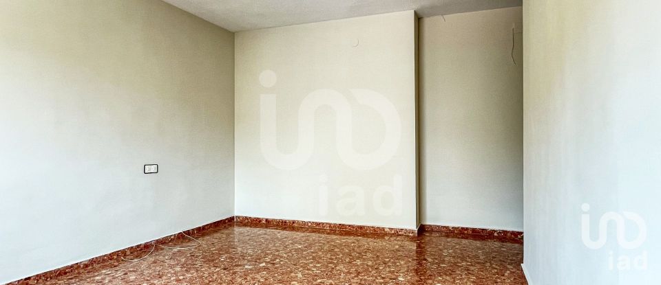Pis 4 habitacions de 110 m² a L'Alcudia de Crespins (46690)