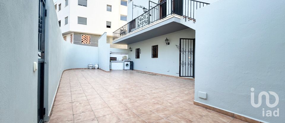 Casa 5 habitacions de 367 m² a Benissa (03720)