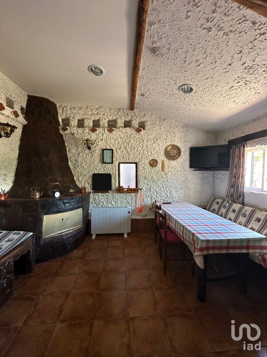 Gîte 3 chambres de 147 m² à Sariegos del Bernesga (24121)