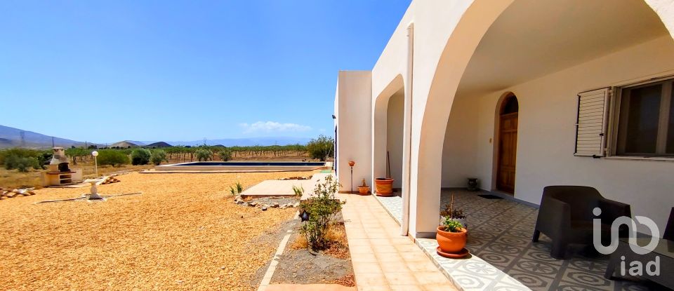 Maison 5 chambres de 390 m² à Tabernas (04200)