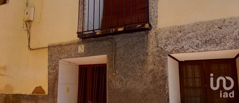 Town house 4 bedrooms of 145 m² in Aguarón (50408)