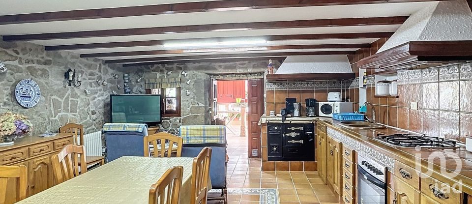 Traditional house 3 bedrooms of 146 m² in Combarro (36993)