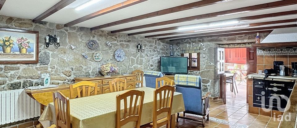 Traditional house 3 bedrooms of 146 m² in Combarro (36993)