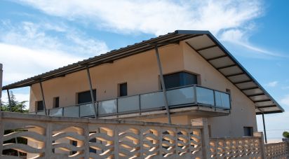 Mansion 5 bedrooms of 320 m² in La Muela (50196)