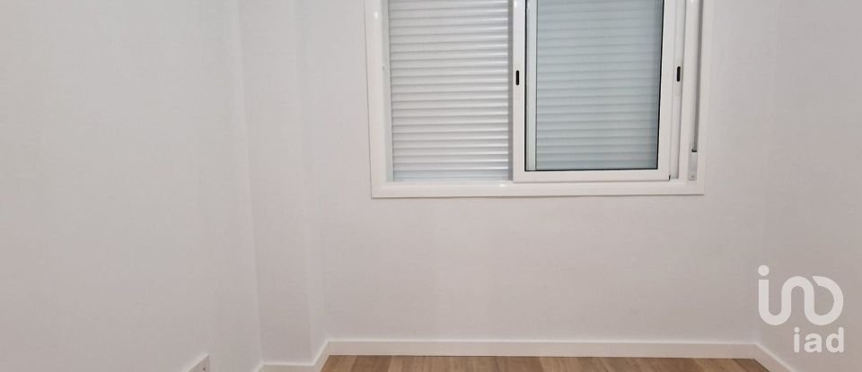 Pis 3 habitacions de 79 m² a Cornella de Llobregat (08940)